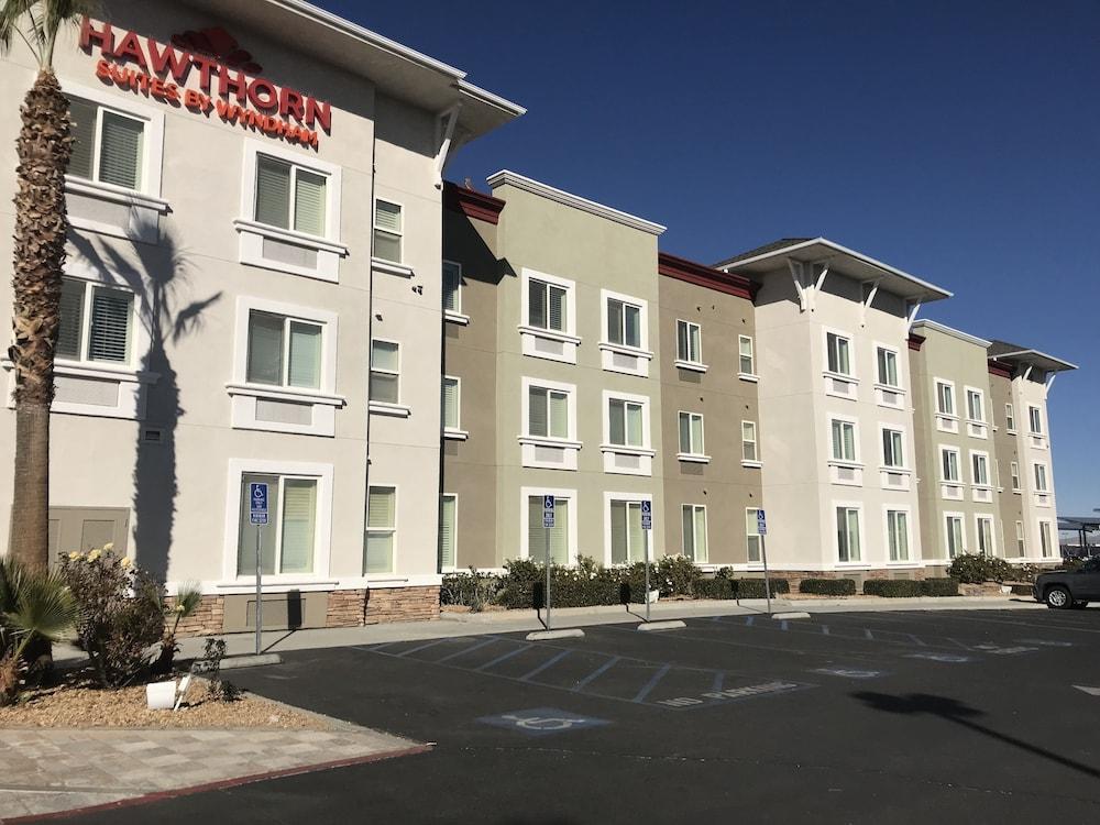 Hawthorn Suites Victorville Exterior photo